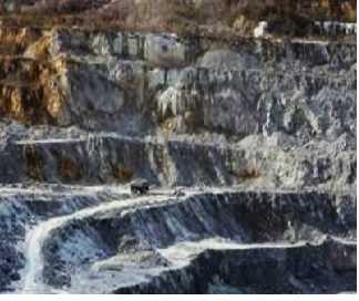 तमिलनाडु में पत्थर की खदान में फंसे 4 मजदूर